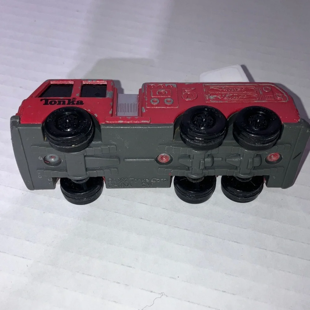 Emergency, Fire, Law Enforcement & Road Crew Die Cast Toy Vehicle‎ Car Truck Set